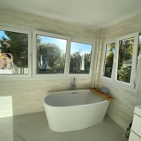 Holiday home Casa Amplia Y Exclusiva Malaga
