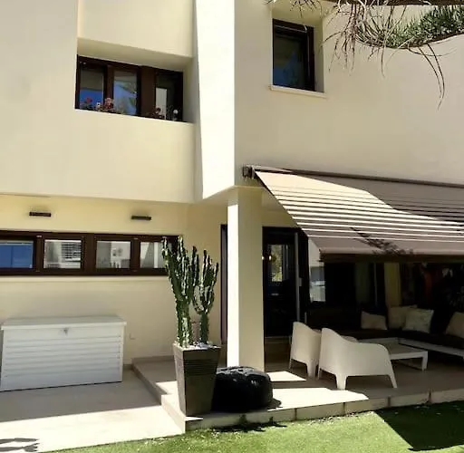 Casa Amplia Y Exclusiva * Malaga