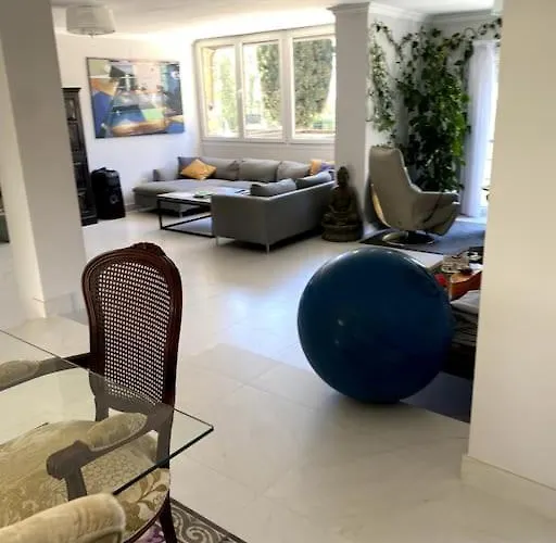 Casa Amplia Y Exclusiva Holiday home Malaga